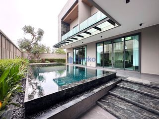 For sale 4 bedrooms house in Bang Lamung, Chonburi