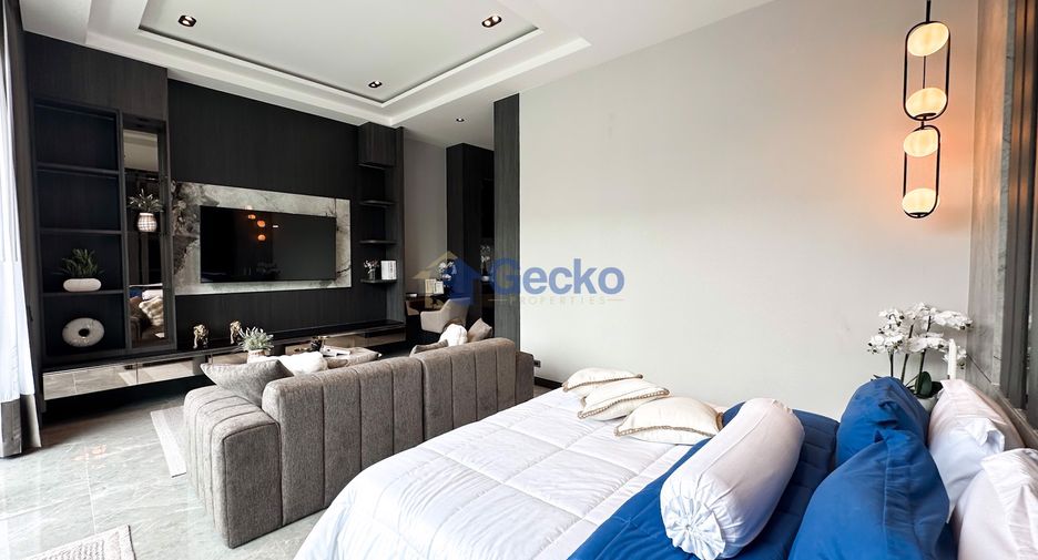 For sale 4 bedrooms house in East Pattaya, Pattaya