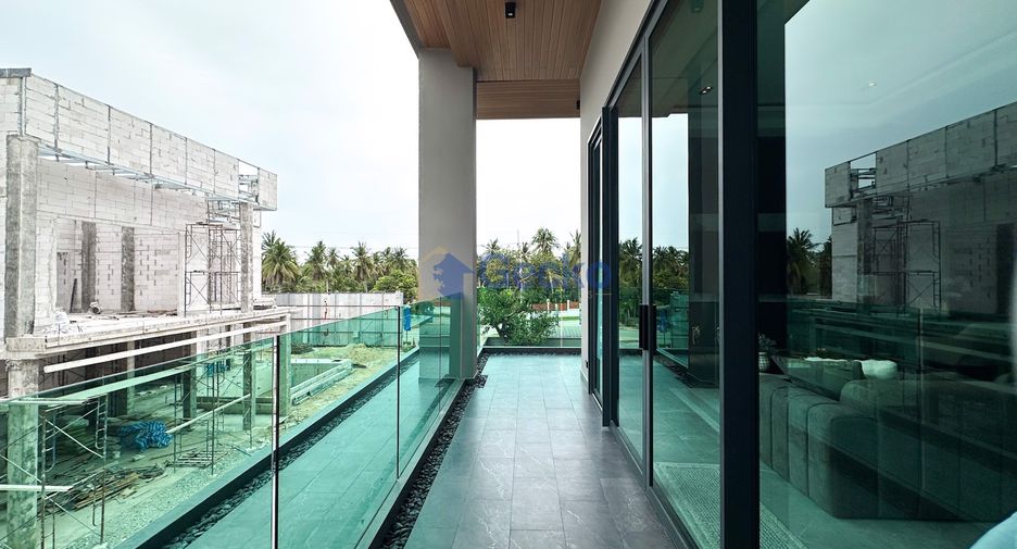 For sale 4 bedrooms house in East Pattaya, Pattaya