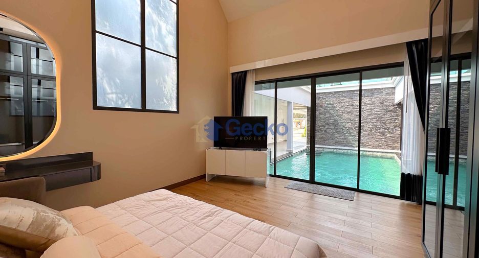 For sale 4 bedrooms house in East Pattaya, Pattaya