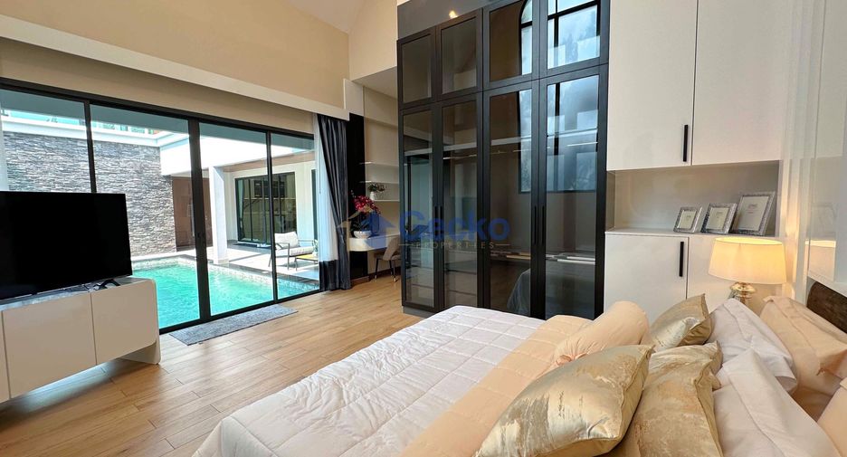 For sale 4 bedrooms house in East Pattaya, Pattaya