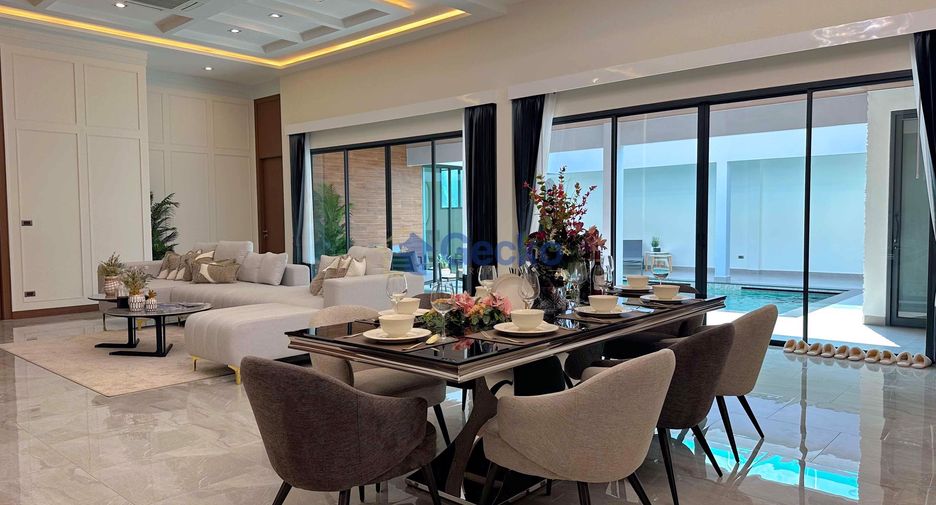 For sale 4 bedrooms house in East Pattaya, Pattaya