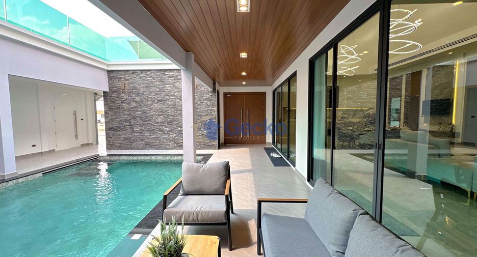 For sale 4 bedrooms house in East Pattaya, Pattaya