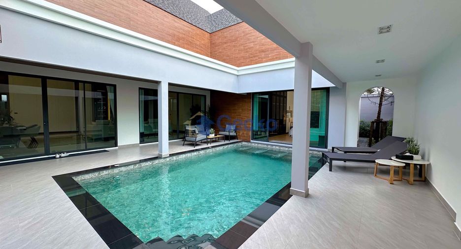 For sale 4 bedrooms house in East Pattaya, Pattaya