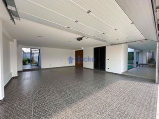 For sale 4 bedrooms house in Bang Lamung, Chonburi
