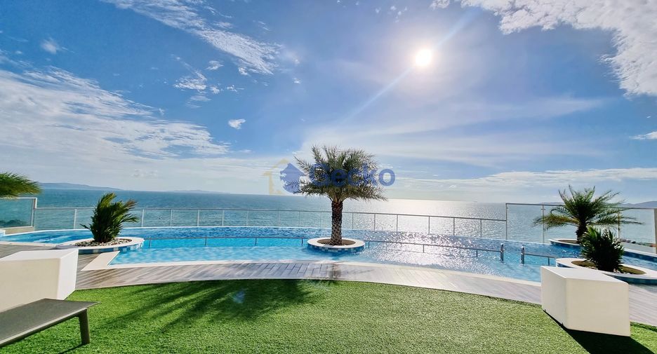 For sale 2 bedrooms condo in Pratumnak, Pattaya