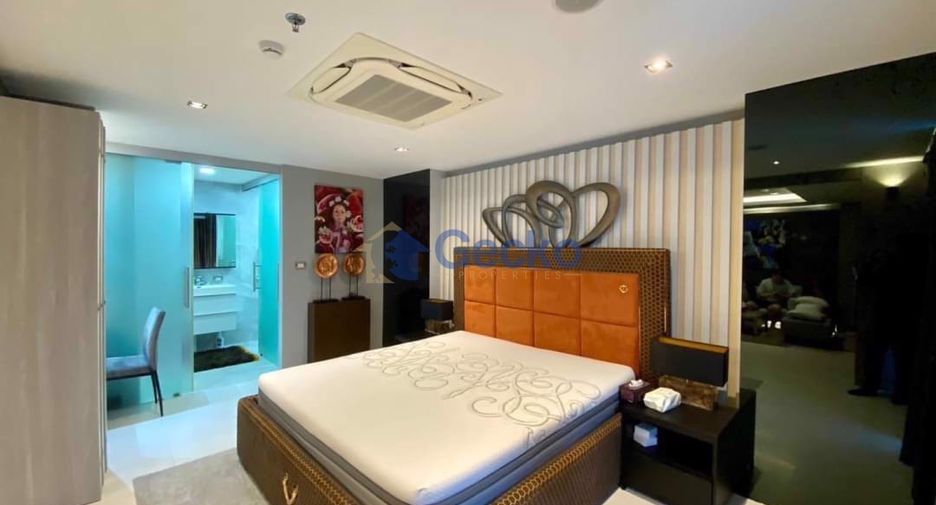 For sale 2 bedrooms condo in Pratumnak, Pattaya