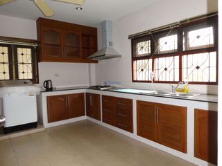For sale 4 bedrooms house in Bang Lamung, Chonburi