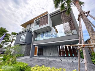 For sale 5 bedrooms house in Bang Lamung, Chonburi