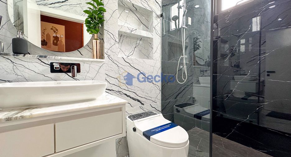 À vendre 5 chambres maison à East Pattaya, Pattaya