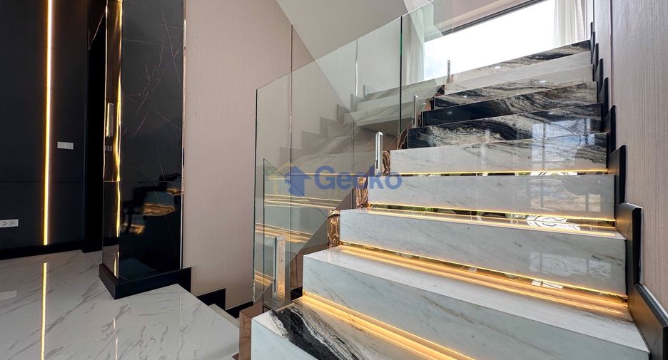 À vendre 5 chambres maison à East Pattaya, Pattaya
