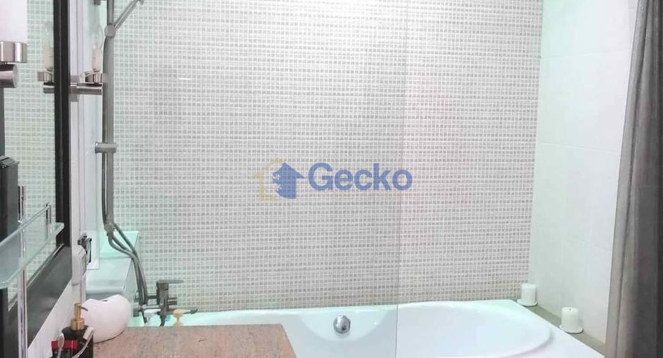 À vendre 2 chambres condo à Na Jomtien, Pattaya