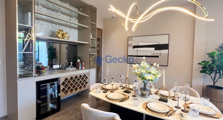 For sale 4 bedrooms house in Sattahip, Chonburi