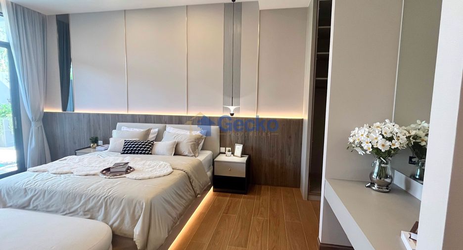 For sale 4 bedrooms house in Sattahip, Chonburi