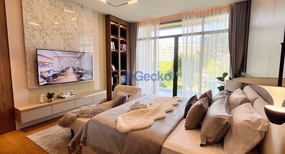 For sale 4 bedrooms house in Sattahip, Chonburi