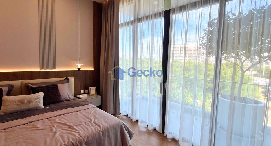 For sale 4 bedrooms house in Sattahip, Chonburi