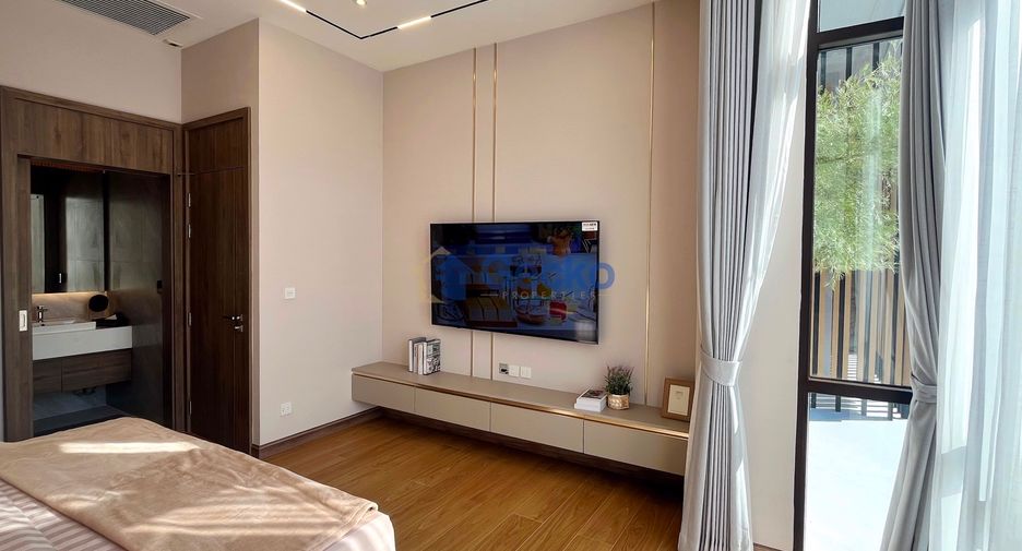 For sale 4 bedrooms house in Sattahip, Chonburi
