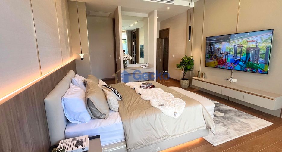 For sale 4 bedrooms house in Sattahip, Chonburi