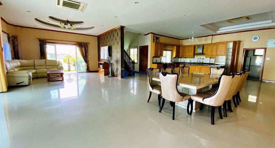 À louer 5 chambres maison à North Pattaya, Pattaya