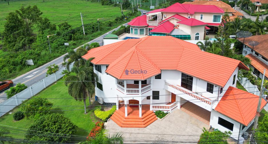 Casa en venta de 4 habitaciones en East Pattaya, Pattaya