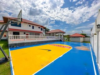 For rent and for sale 4 bedrooms house in Bang Lamung, Chonburi