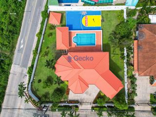 For rent and for sale 4 bedrooms house in Bang Lamung, Chonburi