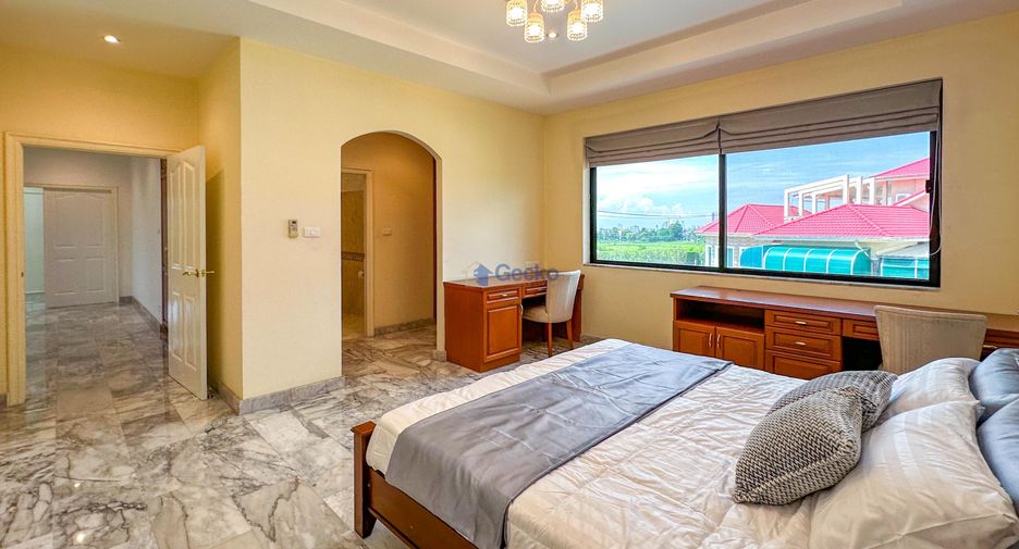 Casa en venta de 4 habitaciones en East Pattaya, Pattaya