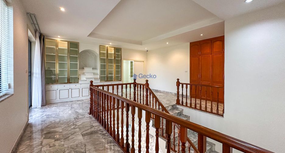 Casa en venta de 4 habitaciones en East Pattaya, Pattaya