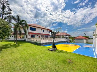 For rent and for sale 4 bedrooms house in Bang Lamung, Chonburi