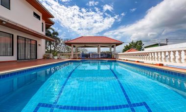 Casa en venta de 4 habitaciones en East Pattaya, Pattaya