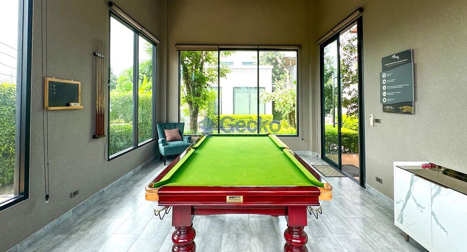 À louer et à vendre 4 chambres maison à Huay Yai, Pattaya