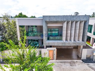 For rent and for sale 4 bedrooms house in Bang Lamung, Chonburi