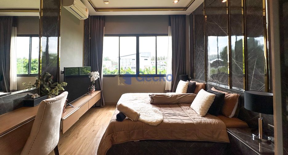 À louer et à vendre 4 chambres maison à Huay Yai, Pattaya