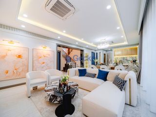 For sale 4 bedrooms house in Bang Lamung, Chonburi