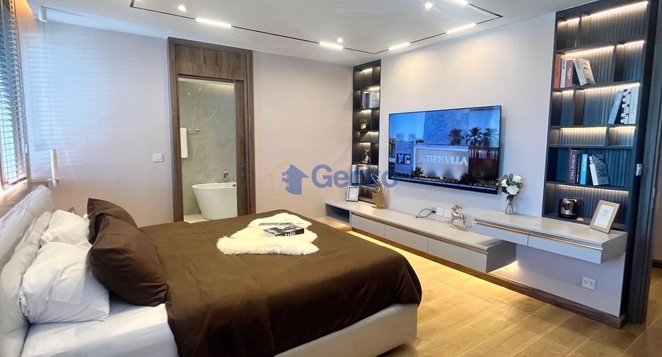 For sale 4 bedrooms house in Sattahip, Chonburi