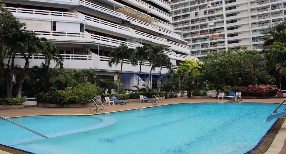 For sale 3 bedrooms condo in Pratumnak, Pattaya