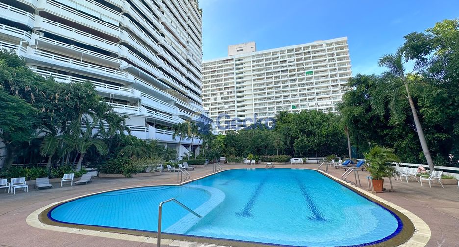 For sale 3 bedrooms condo in Pratumnak, Pattaya