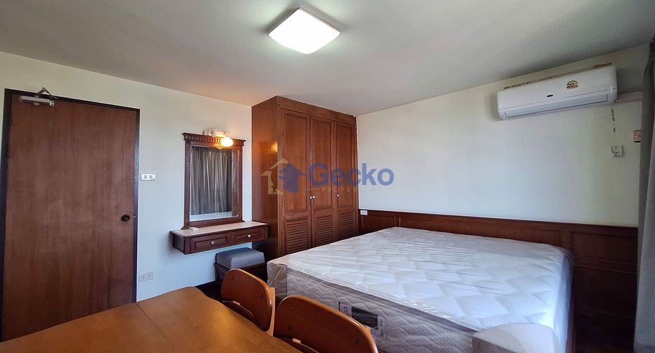 For sale 3 bedrooms condo in Pratumnak, Pattaya