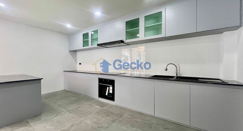 Casa en venta de 3 habitaciones en Bang Lamung, Chonburi