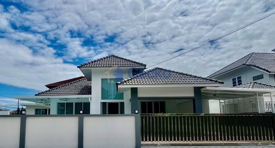 Casa en venta de 3 habitaciones en Bang Lamung, Chonburi