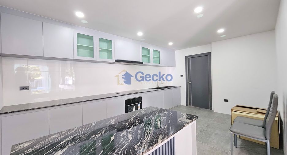 Casa en venta de 3 habitaciones en Bang Lamung, Chonburi
