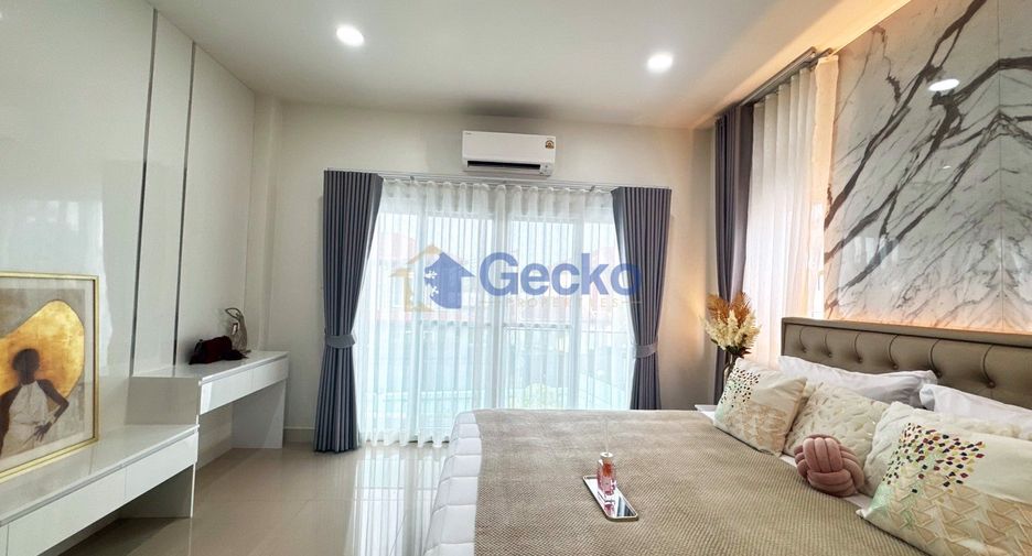 À louer et à vendre 4 chambres maison à East Pattaya, Pattaya