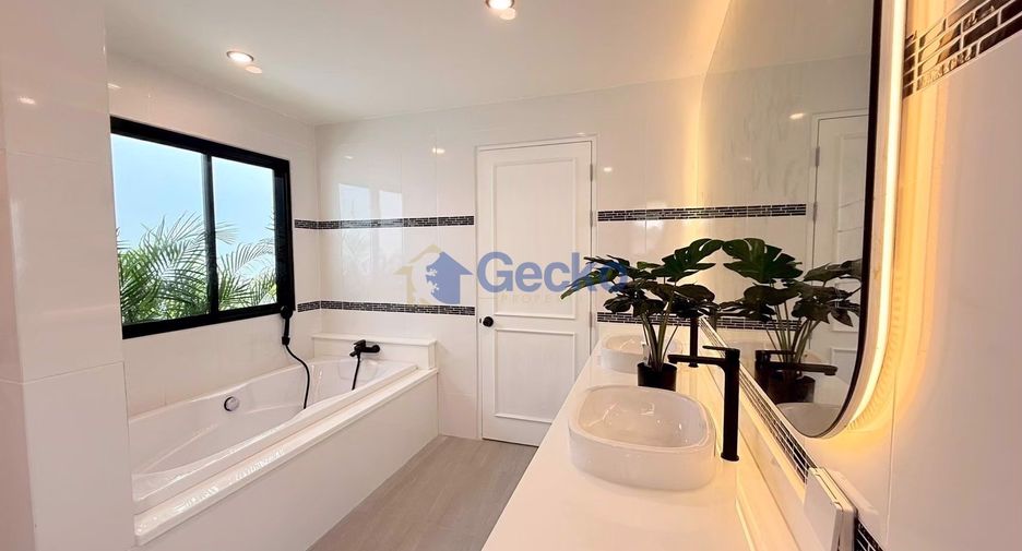 Casa en venta de 3 habitaciones en Bang Lamung, Chonburi