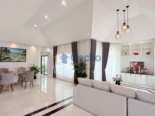Casa en venta de 3 habitaciones en Bang Lamung, Chonburi
