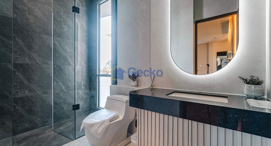 For sale 5 ベッドルーム house in East Pattaya, Pattaya