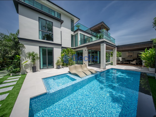 For sale 6 bedrooms house in Jomtien, Pattaya