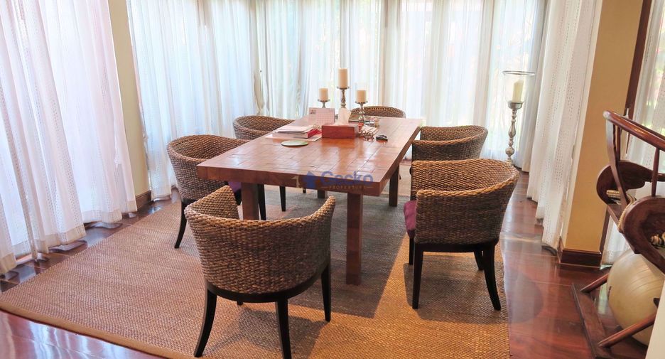 Casa en venta de 4 habitaciones en South Pattaya, Pattaya