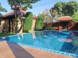 Casa en venta de 4 habitaciones en Bang Lamung, Chonburi