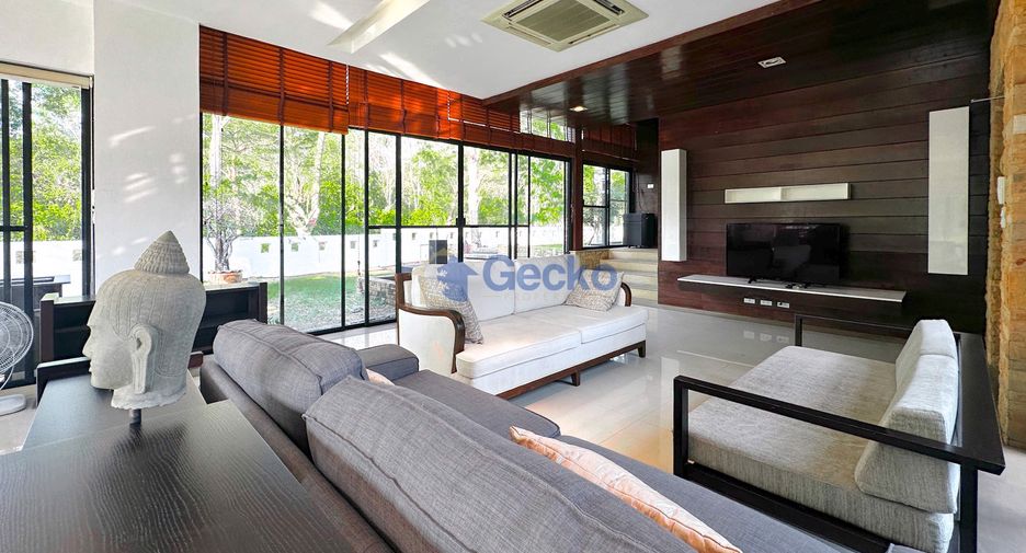 For sale 4 bedrooms house in East Pattaya, Pattaya