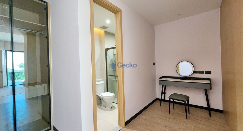 For sale 5 bedrooms house in Jomtien, Pattaya